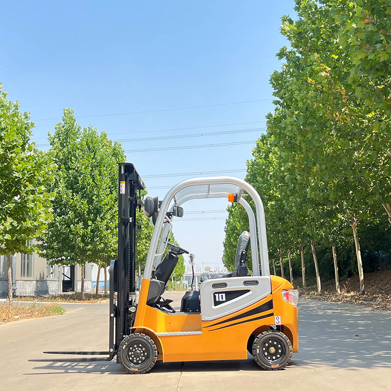 Küçük Elektrikli Forkliftler
