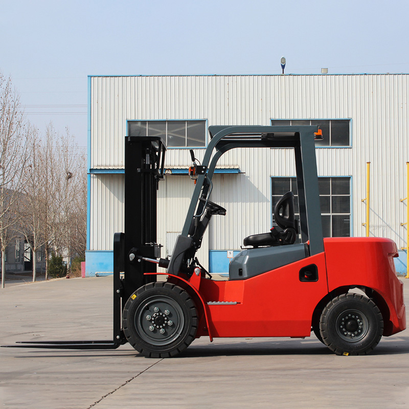 Motorlu forklift