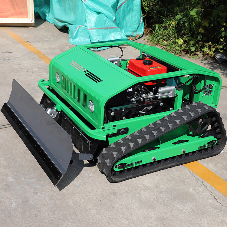 Akülü çim biçme makinesi