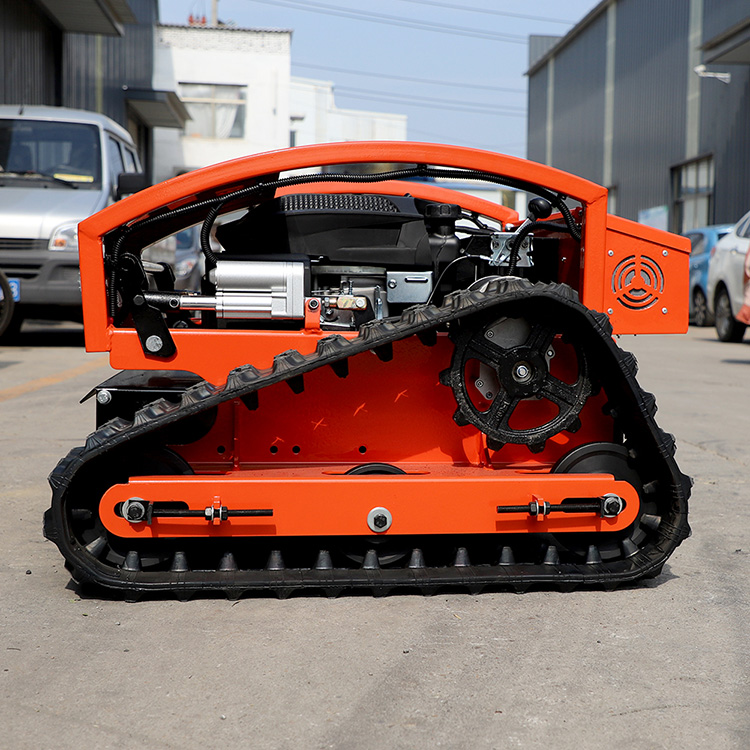 Sıfır dönüşlü çim biçme makinesi