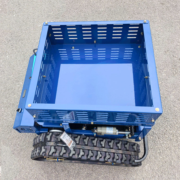 Uzaktan kumandalı çim biçme makinesi