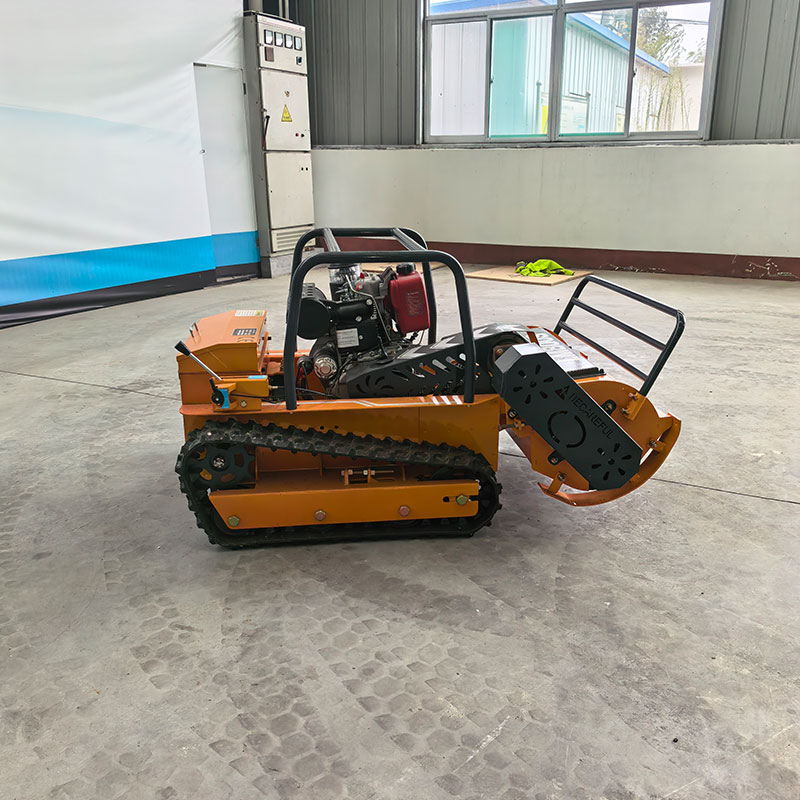 LM800S uzaktan kumandalı çim biçme makinesi