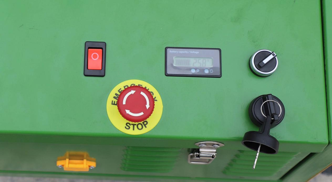 Uzaktan Kumandalı Çalı Kesme Makinesi Uzaktan Kumandalı Çalı Kesme Makinesi