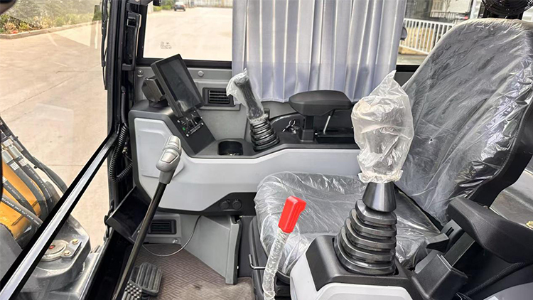 Satılık 6 tonluk ekskavatör Satılık 6 tonluk ekskavatör