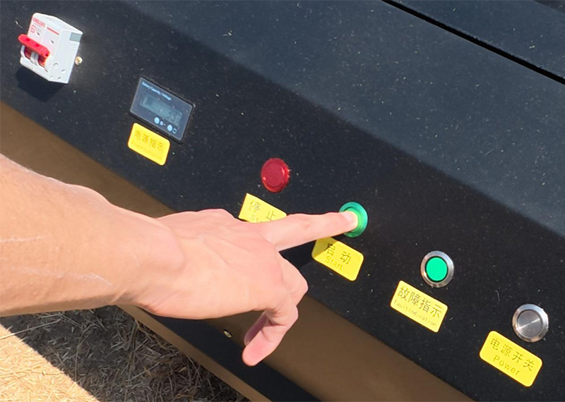 Yüksek Verimli Çim Biçme Makinesi.jpg Yüksek Verimli Çim Biçme Makinesi.jpg