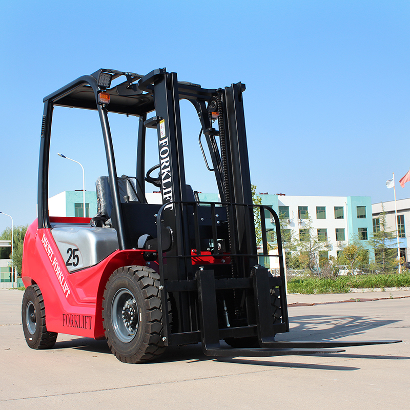 Kompakt elektrikli forklift